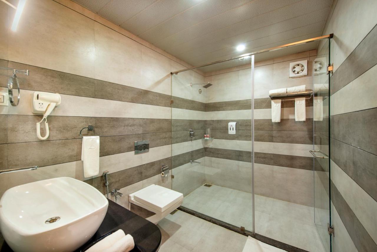 Lords Eco Inn Morbi Exterior foto
